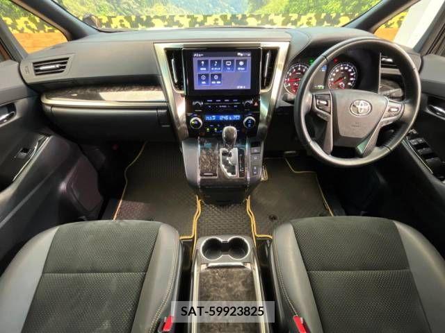 Toyota VELLFIRE 2022-03 208364-1