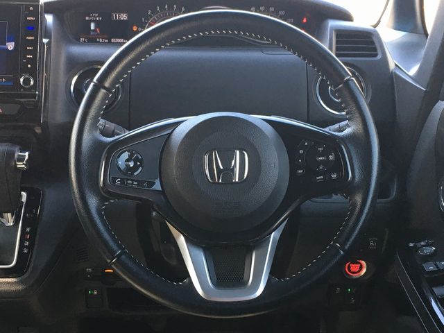 Honda N BOX CUSTOM 2017-08 9969-11