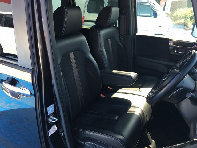 Honda N BOX CUSTOM 2017-08 9969-15