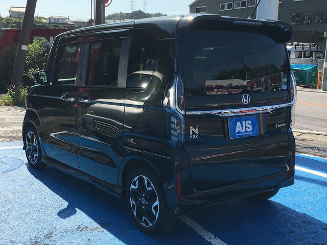 Honda N BOX CUSTOM 2017-08 9969-4