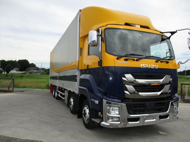 Isuzu GIGA 2016-03 8498-2