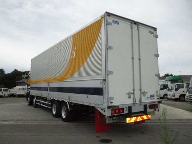 Isuzu GIGA 2016-03 8498-4