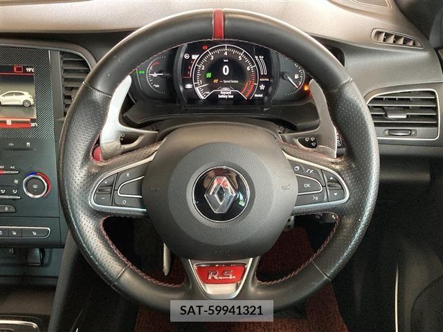 Renault MEGANE 2019-03 374315-12