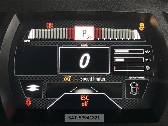 Renault MEGANE 2019-03 374315-10