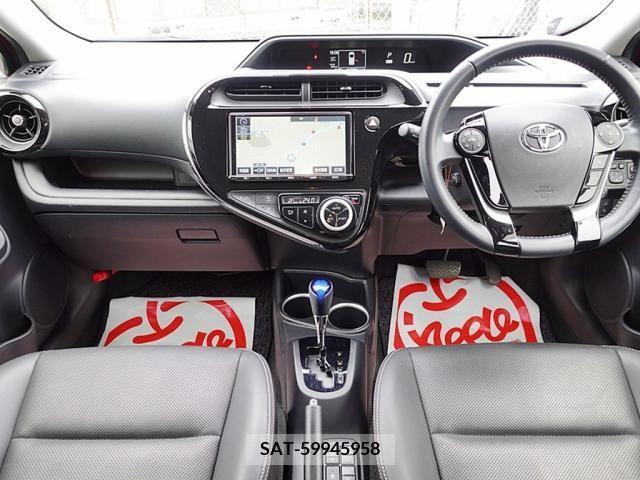 Toyota AQUA 2017-06 260510-4
