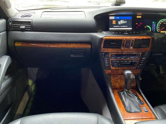 Nissan GLORIA HARDTOP 2000-11 192635-18