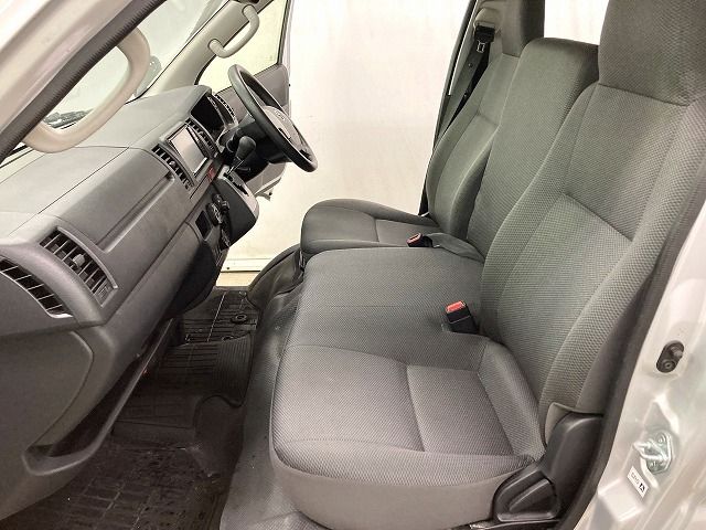 Toyota REGIUSACE VAN 2018-09 194406-12