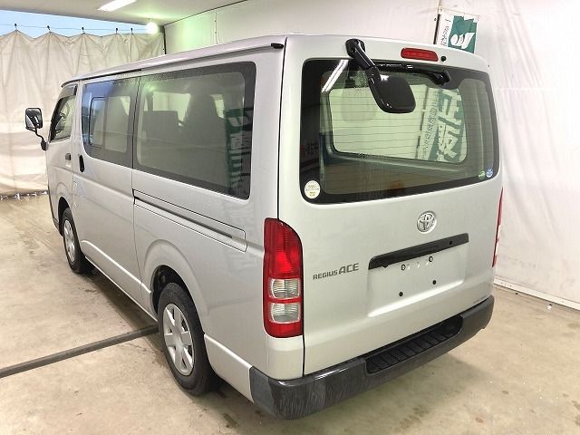 Toyota REGIUSACE VAN 2018-09 194406-2