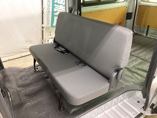 Toyota REGIUSACE VAN 2018-09 194406-13