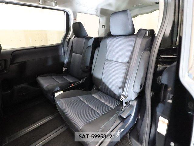 Toyota VOXY 2016-05 241271-6