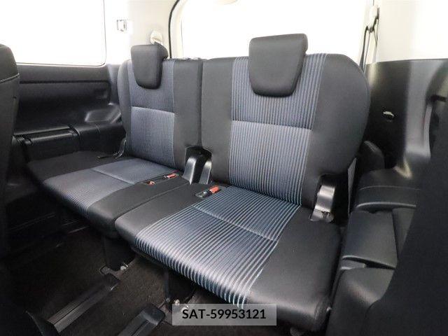 Toyota VOXY 2016-05 241271-7