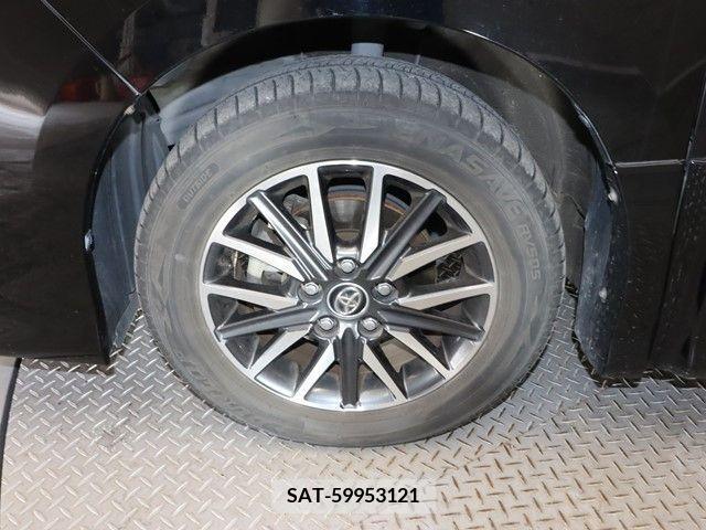 Toyota VOXY 2016-05 241271-27