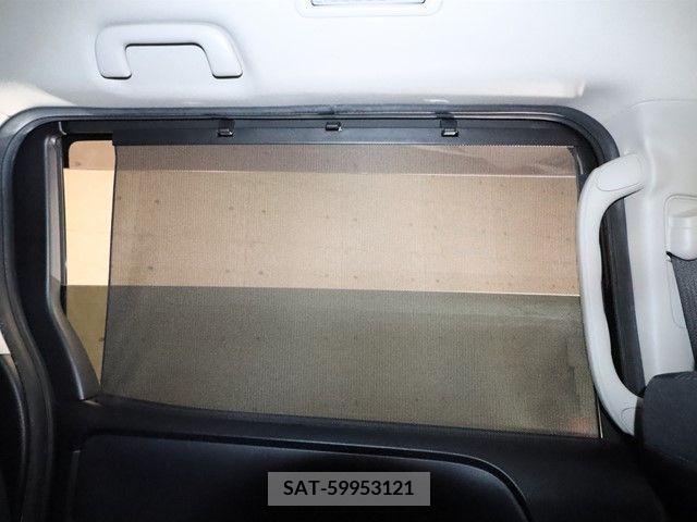 Toyota VOXY 2016-05 241271-26