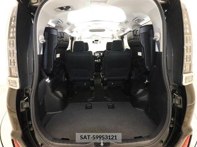 Toyota VOXY 2016-05 241271-9