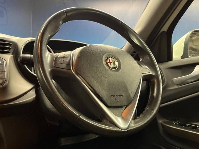 ALFA ROMEO GIULIETTA 2014-09 26551-10
