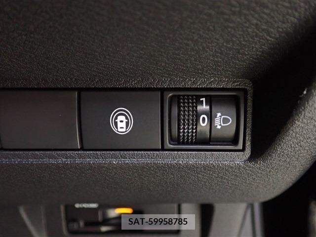 Nissan NOTE 2021-10 302467-18