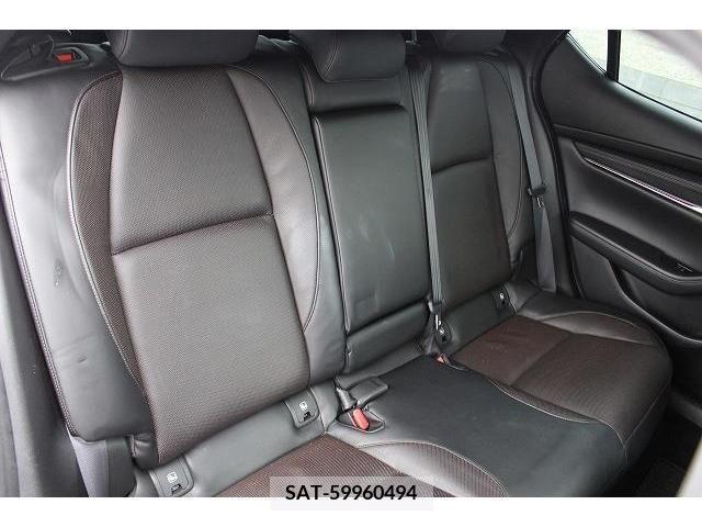 Mazda MAZDA3 2019-08 372247-13