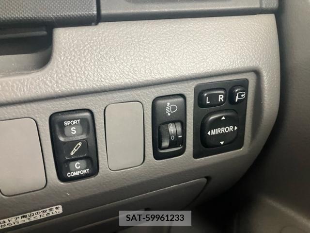 Toyota VOXY 2002-02 395016-17