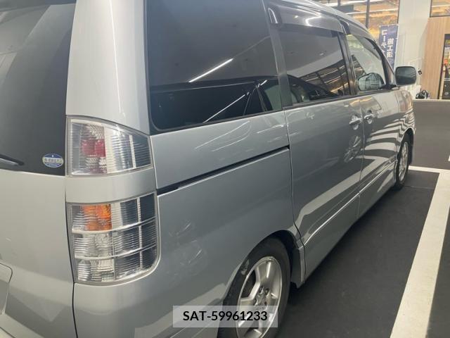 Toyota VOXY 2002-02 395016-4
