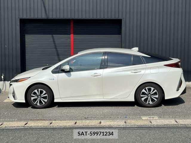 Toyota PRIUS PHV 2019-06 251948-4