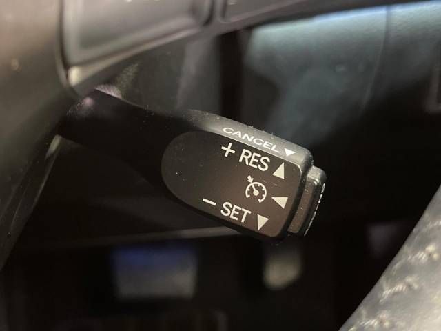 Toyota HARRIER 2015-07 195036-8