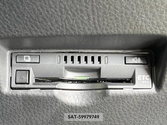 Toyota C-HR 2021-07 343404-6