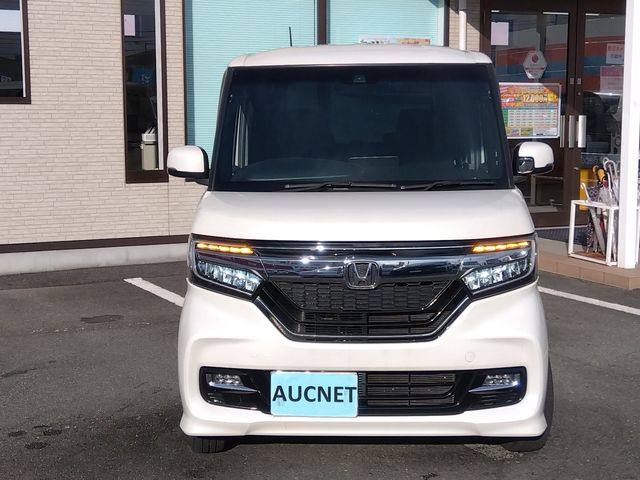 Honda N BOX CUSTOM 2018-03 24917-1