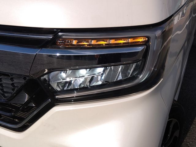 Honda N BOX CUSTOM 2018-03 24917-11