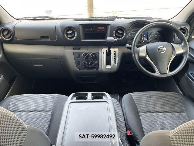 Nissan NV350 Caravan 2020-02 331456-1
