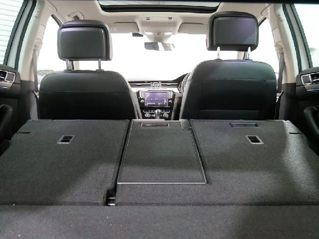 VolksWagen PASSAT 2016-05 1874-15