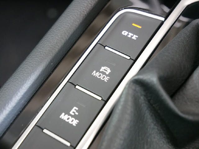 VolksWagen PASSAT 2016-05 1874-21