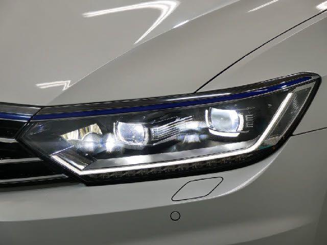 VolksWagen PASSAT 2016-05 1874-5