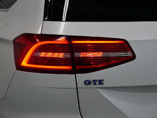 VolksWagen PASSAT 2016-05 1874-13