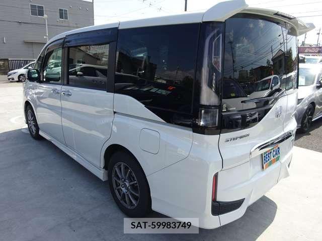 Honda e 2018-03 331615-7
