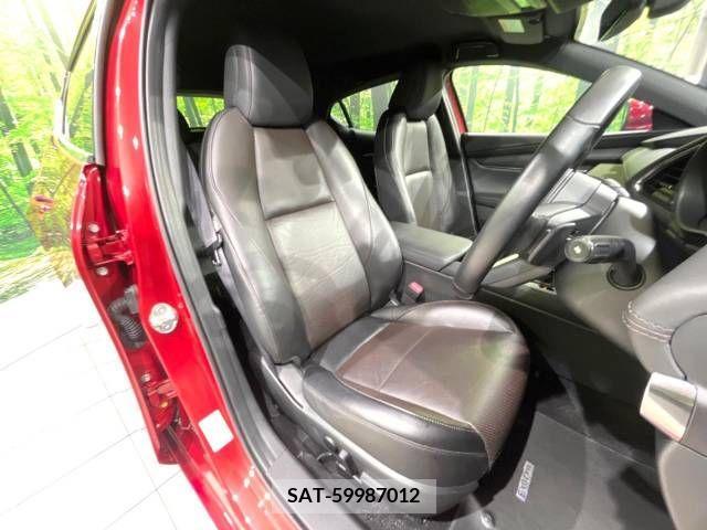 Mazda MAZDA3 2019-08 301053-8