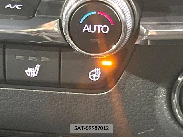 Mazda MAZDA3 2019-08 301053-6