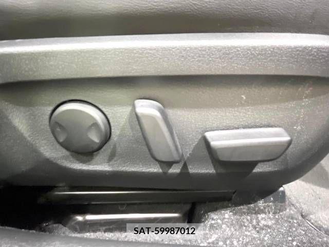 Mazda MAZDA3 2019-08 301053-5