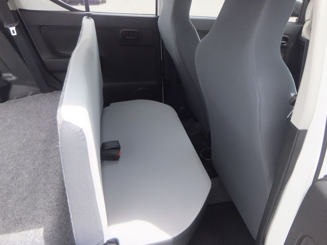 Suzuki ALTO 2017-04 4756-12