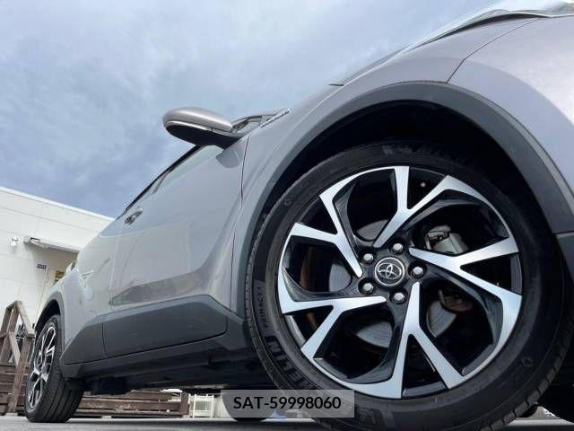 Toyota C-HR 2018-03 323010-15