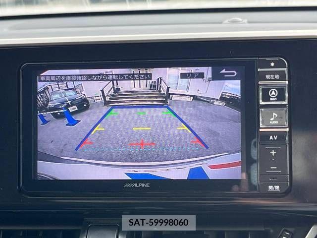 Toyota C-HR 2018-03 323010-3