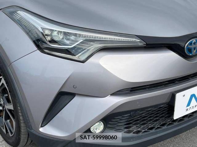 Toyota C-HR 2018-03 323010-14