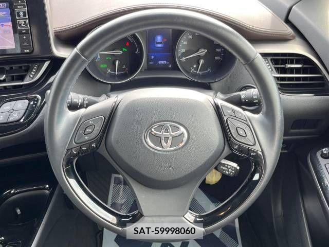 Toyota C-HR 2018-03 323010-13