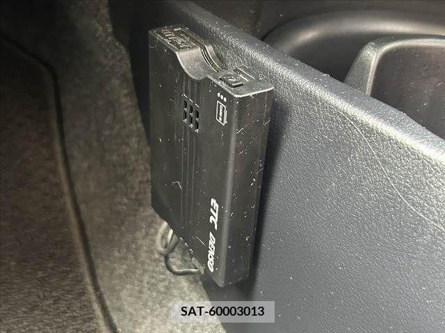 Toyota VITZ 2018-01 308732-22