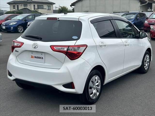 Toyota VITZ 2018-01 308732-11