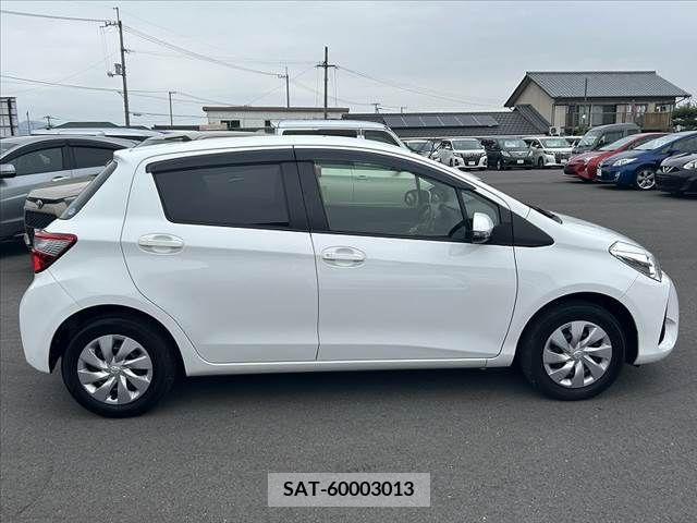 Toyota VITZ 2018-01 308732-10