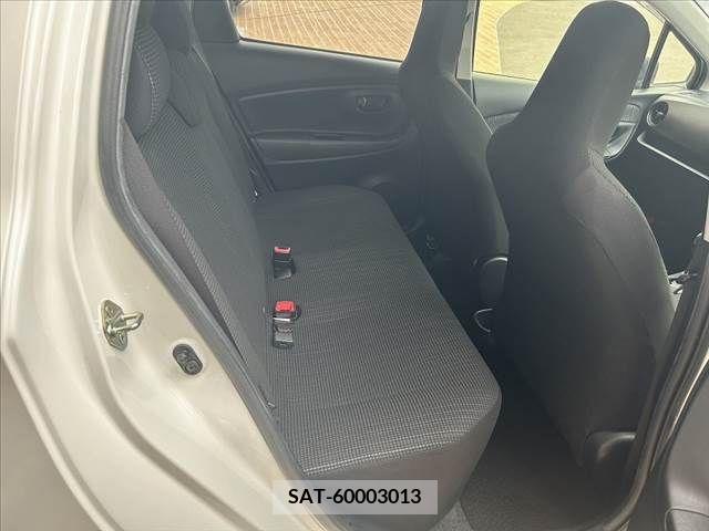 Toyota VITZ 2018-01 308732-18