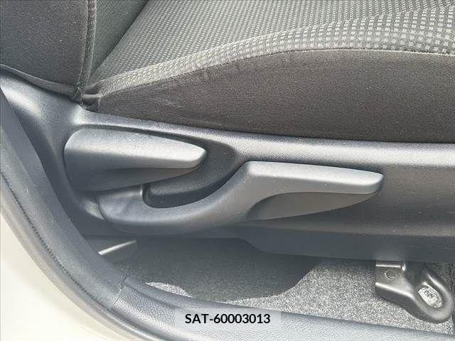 Toyota VITZ 2018-01 308732-24