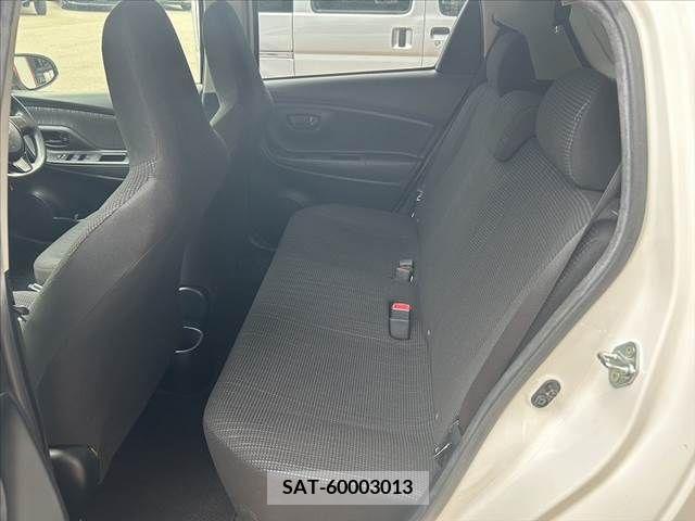 Toyota VITZ 2018-01 308732-17