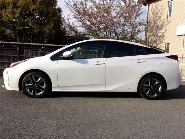 Toyota PRIUS 2020-11 3667-6
