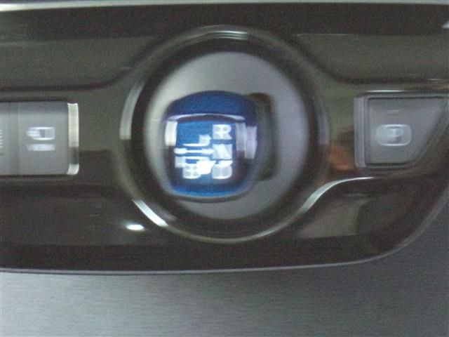 Toyota PRIUS 2020-11 3667-23
